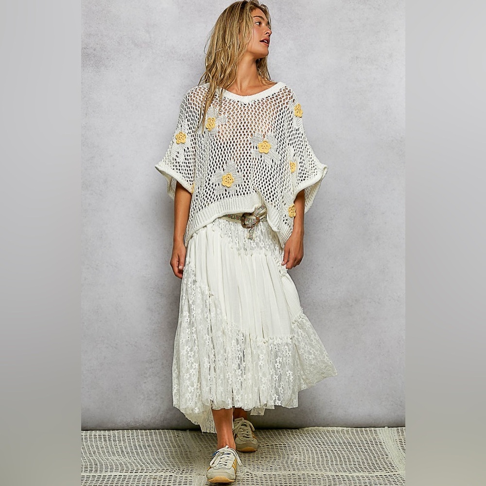 POL “ Daisy Dreams “ Crochet Sweater Top | Buttercup - Picture 4 of 9
